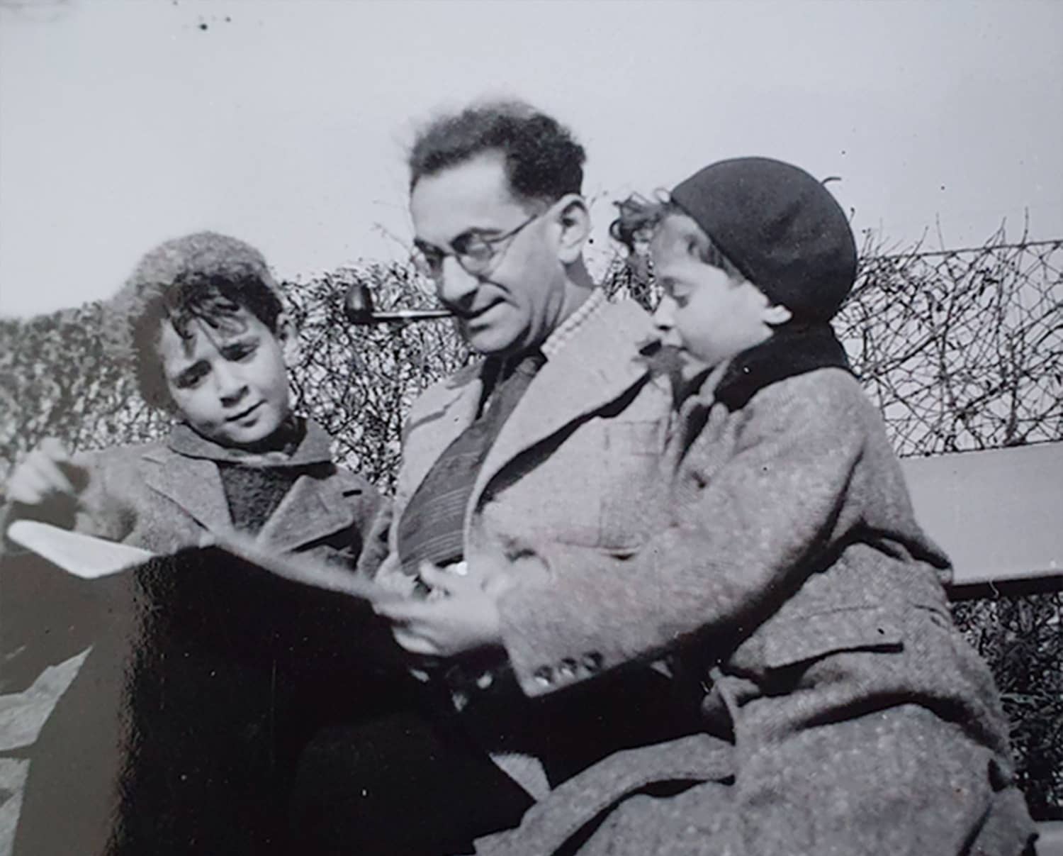 nyheder_Fritzbauerikøbenhavn_2000_1207px Fritz Bauer i København i 1938 med sine to nevøer