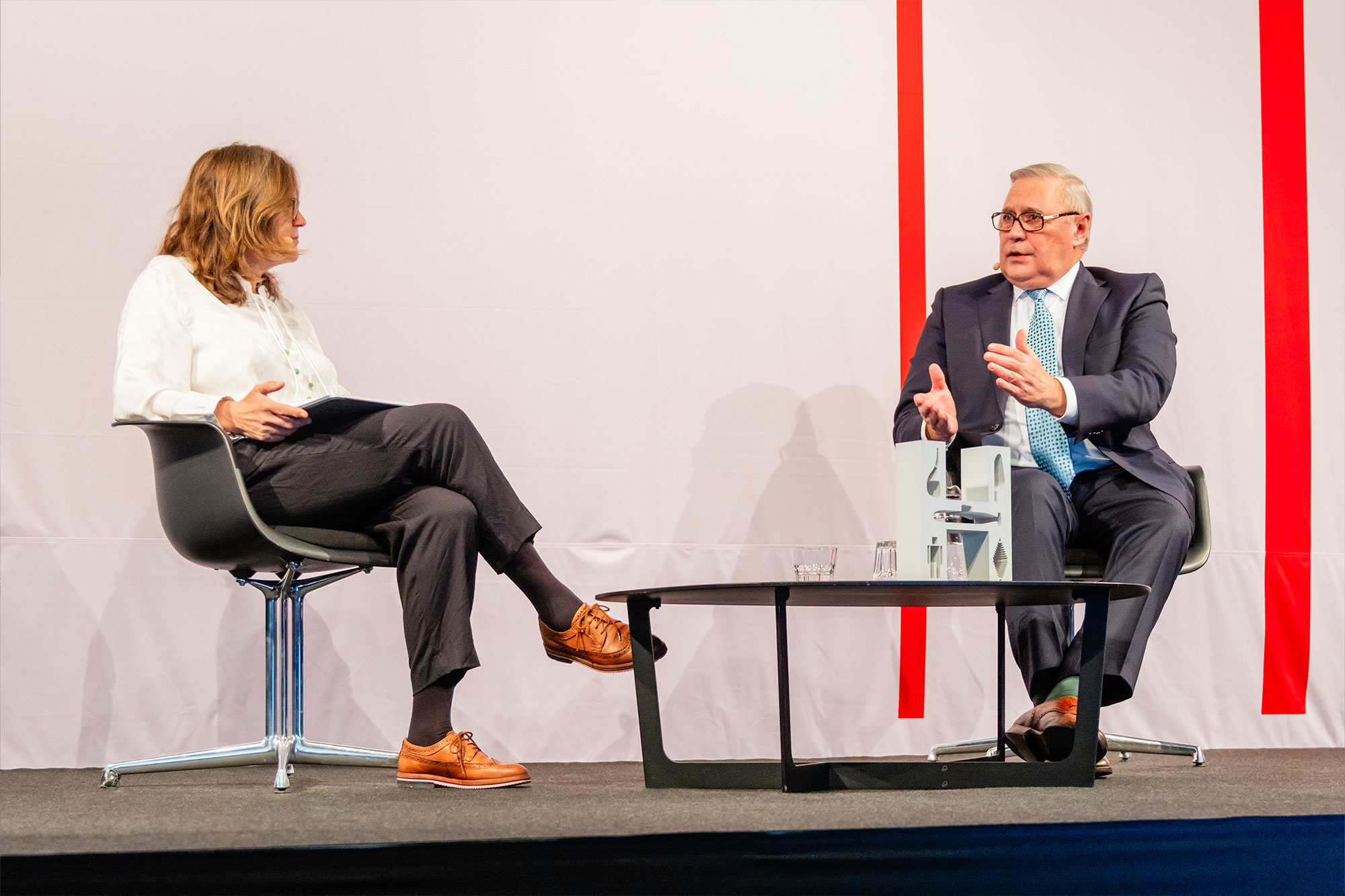 nyheder_mikhail_kasyanov_2000px Mikhail Kasyanov, premierminister fra 2000-2004 i Vladimir Putins første regering, talte med direktør i Det Udenrigspolitiske Selskab, Charlotte Flindt Pedersen om Stalins arv og betydning for det nuværende russiske styre. Kasyaniv blev erklæret "udenlandsk agent" af styret i 2023. Foto: Palle Bo Nielsen.